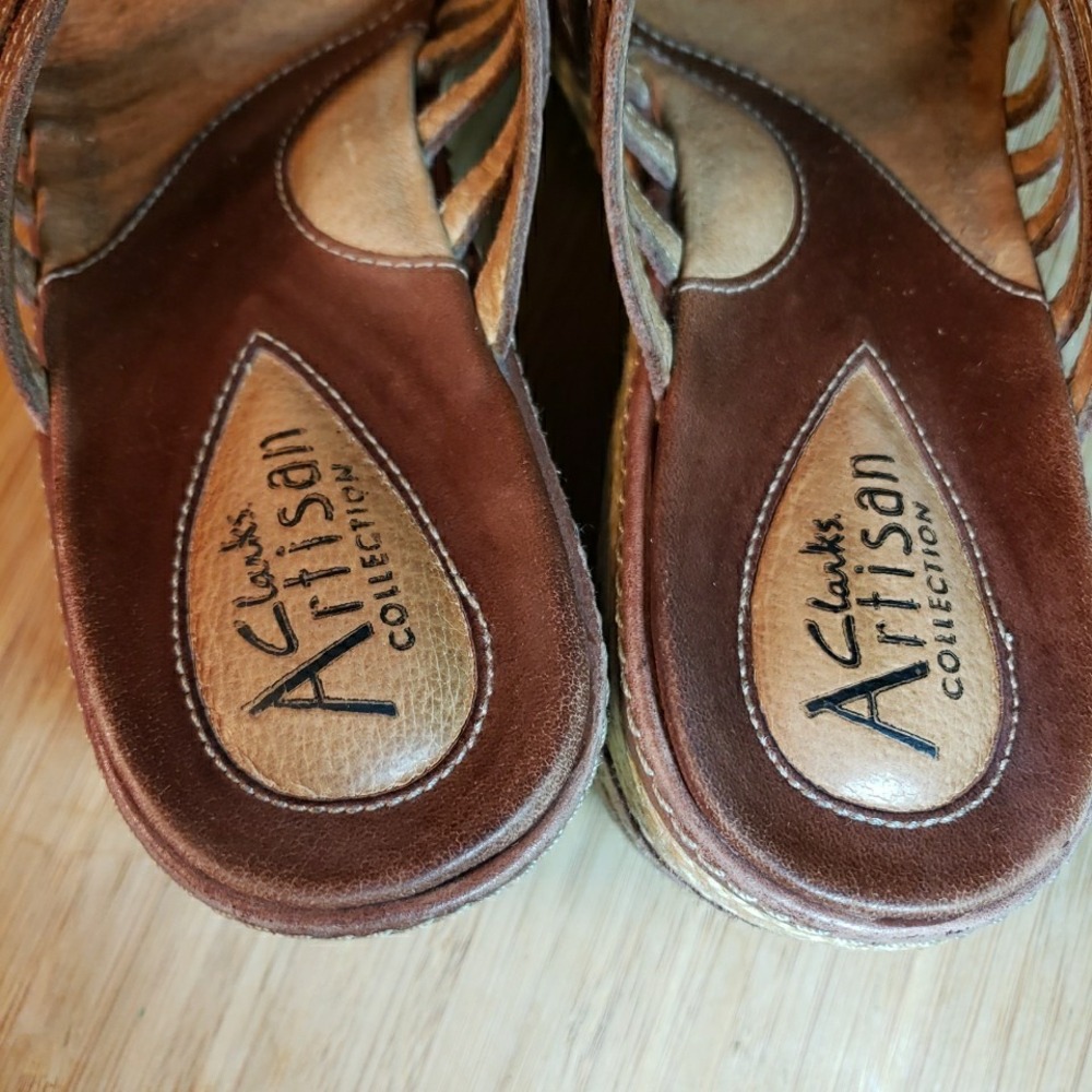 Vintage CLARKS ARTISAN Woman's Size 8M Brown Leather Espadrille Wedge Sandals - Picture 8 of 13